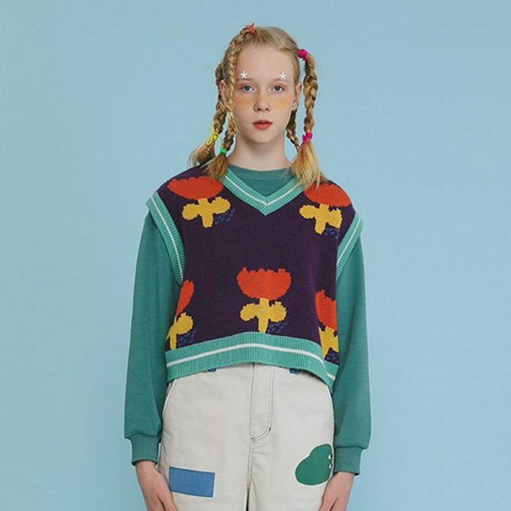 Kina and Tam Tulip Vest